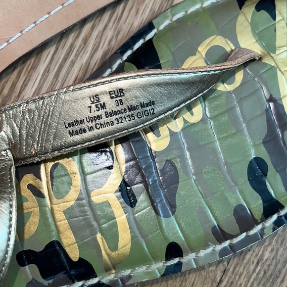 Sam Edelman Limited Edition Camo Sandals Size 7.5 - Picture 4 of 5